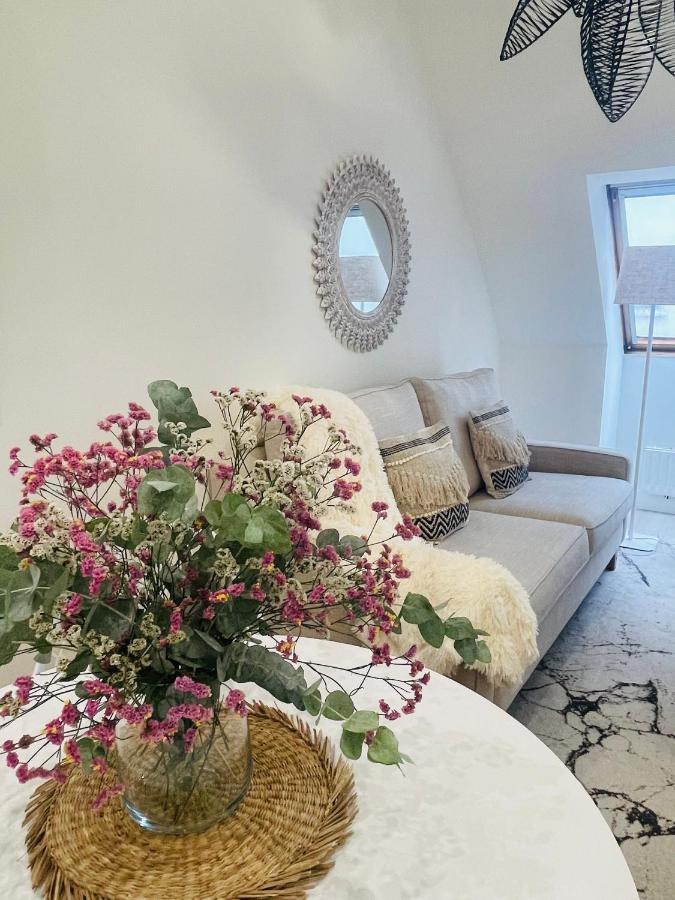 Gonzalez Del Valle Apartment *